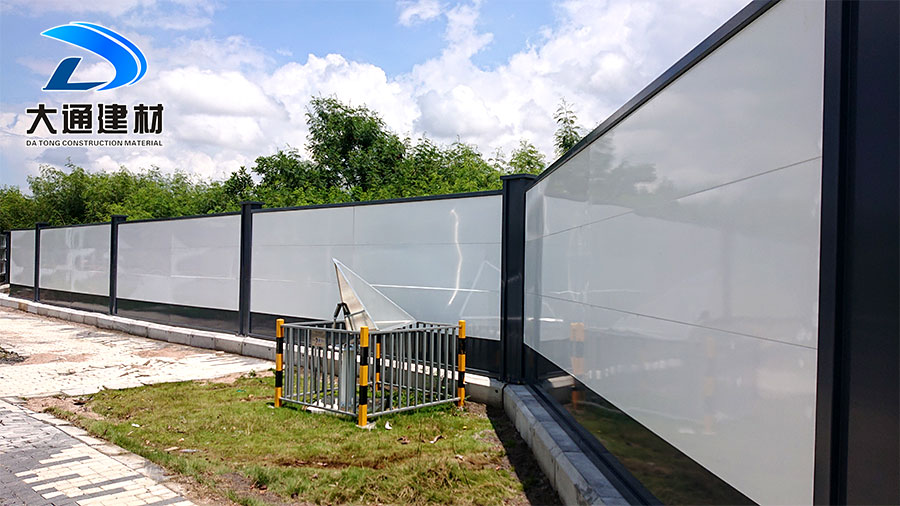 A類鋼結(jié)構(gòu)烤漆圍擋，深圳大通建材有限公司