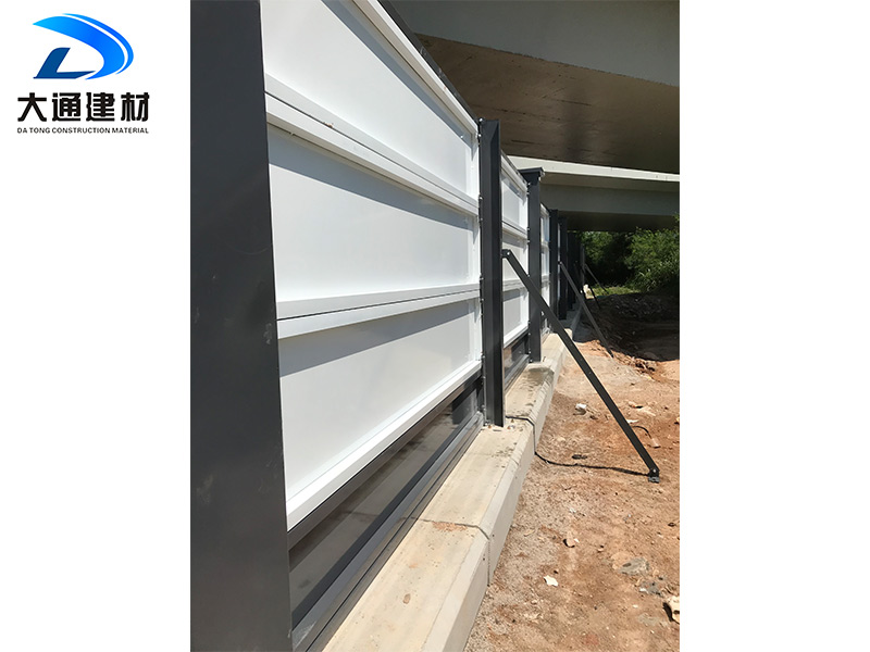 A類(lèi)鋼結(jié)構(gòu)烤漆圍擋